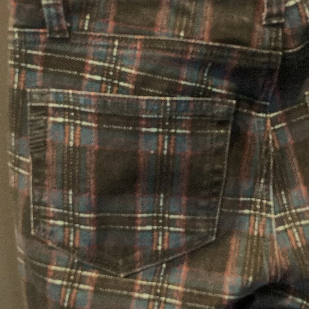 Paige size 25 Hoxton Ankle Black Atlantic Titan plaid jeans